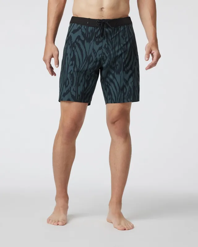SK0000272-US20260706-143055-0 Infinity Boardshort - Image 1