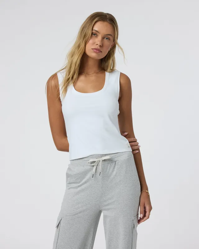 Halo Essential Scoop Tank