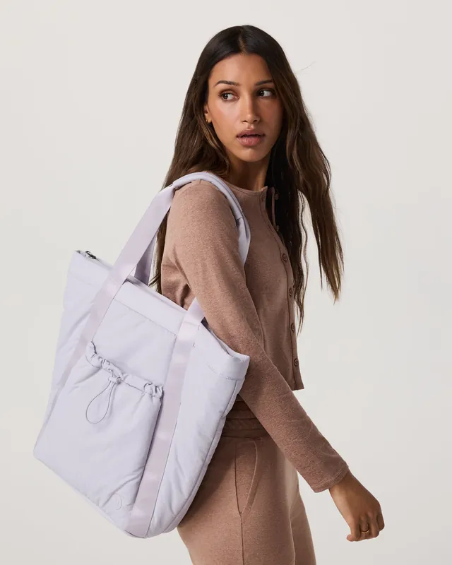 SK0001424-US20260706-143055-0 All Around Tote - Image 1